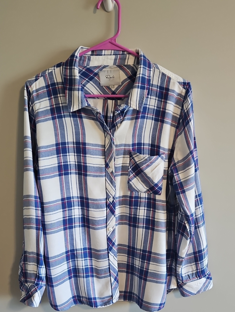 Rails Women's Plaid Button-Down Shirt in White and Blue Sz L